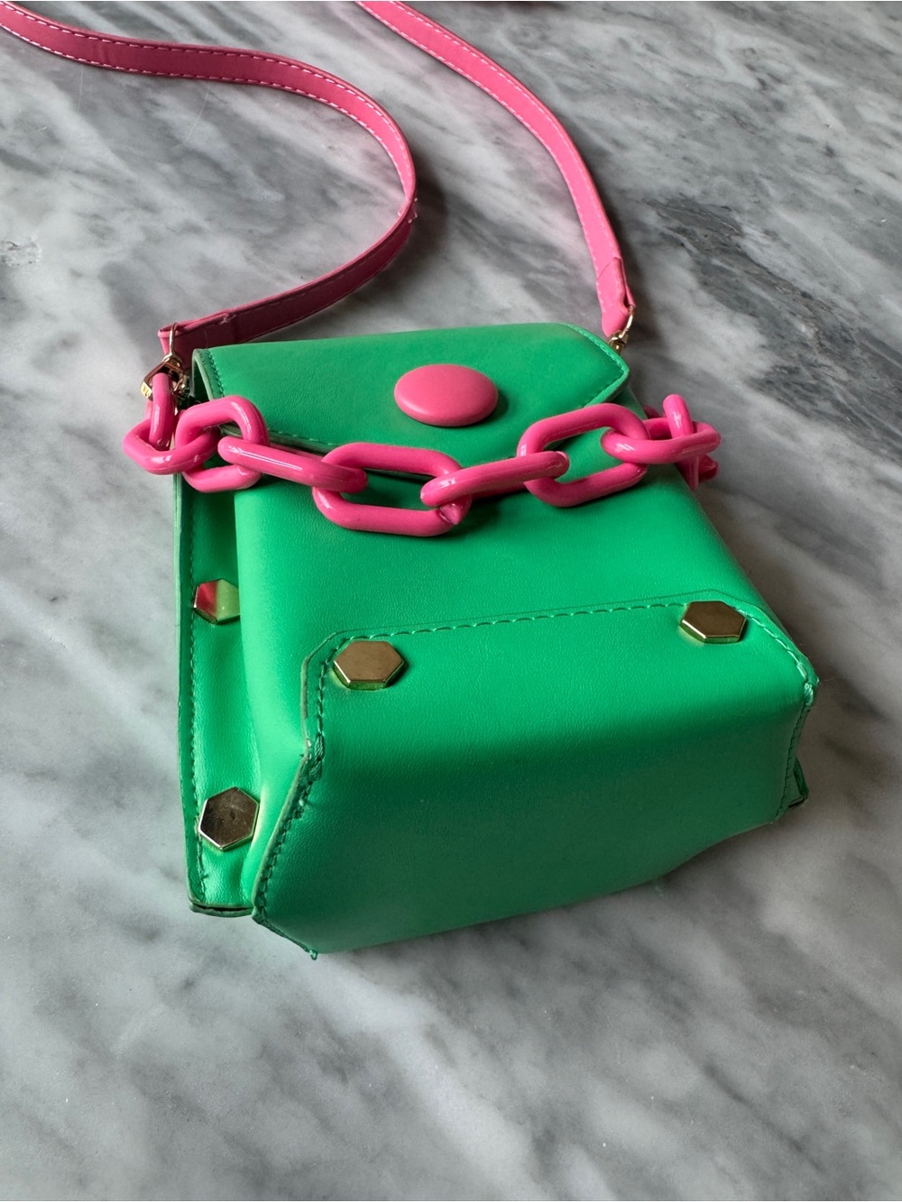 Green Mini Crossbody Camera Bag with Pink Chain and Strap - NWOT - Picture 10 of 12